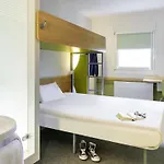 Ibis Budget Les Chaumes 2* مونْتوبا