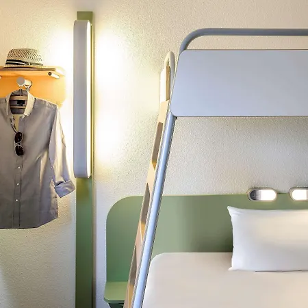 Hotel Ibis Budget Les Chaumes 2*