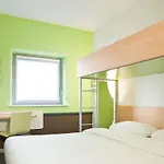 Ibis Budget Les Chaumes 2* Montauban