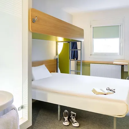 Hotel Ibis Budget Les Chaumes 2*