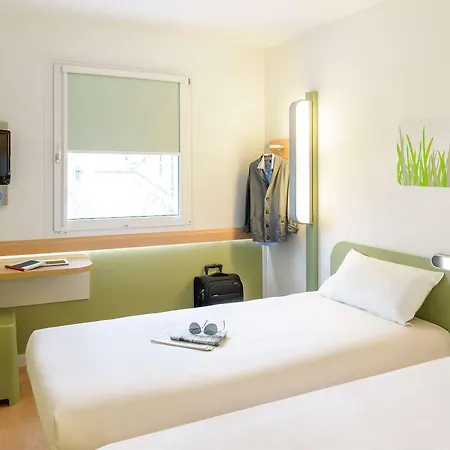 Ibis Budget Les Chaumes Hotel Montauban