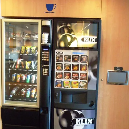 מלון Ibis Budget Les Chaumes 2*