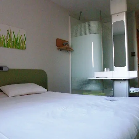 Ibis Budget Les Chaumes 2*
