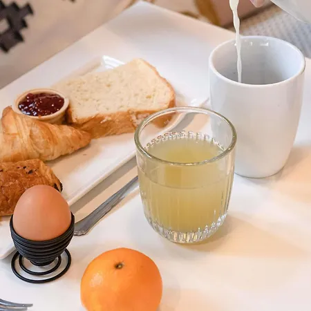 מלון Ibis Budget Les Chaumes 2*