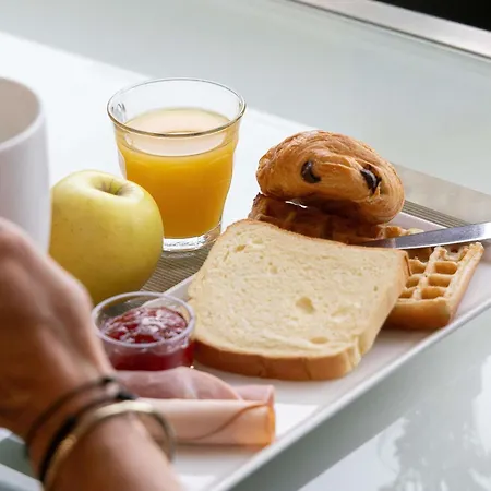 Ibis Budget Les Chaumes مونْتوبا