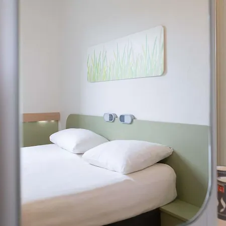 Ibis Budget Les Chaumes 2*