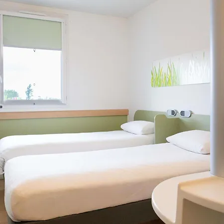 Ibis Budget Les Chaumes 몽토방