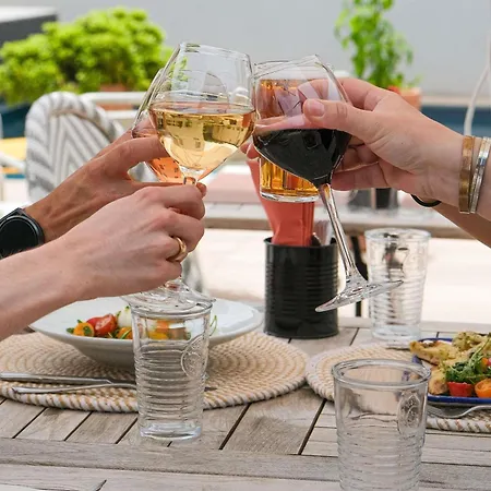Ibis Budget Les Chaumes مونْتوبا