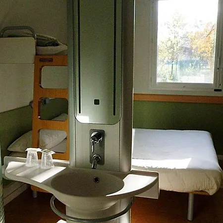 Ibis Budget Les Chaumes ホテル モントーバン