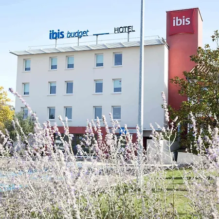 Ibis Budget Les Chaumes Hotell