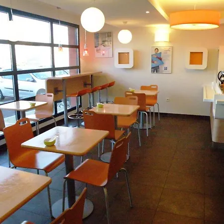 מלון Ibis Budget Les Chaumes